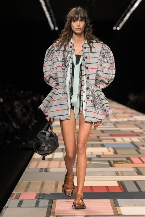 runway collecrion louis vuitton order